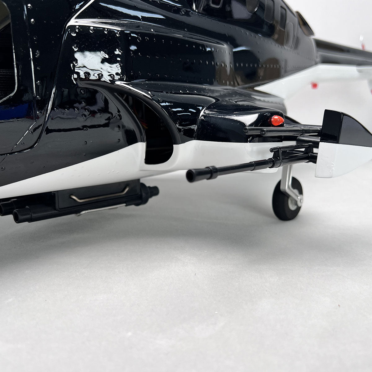 Roban 470 Size Airwolf RC Helicopter GPS Mode X2 Flight Control System LED Lighting System RTF version