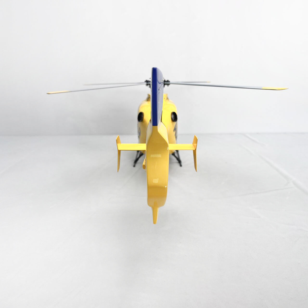 Roban 450size EC-135 4 Blades Helicopter RC Helicopter GPS Mode X2 Flight Control System RTF Version