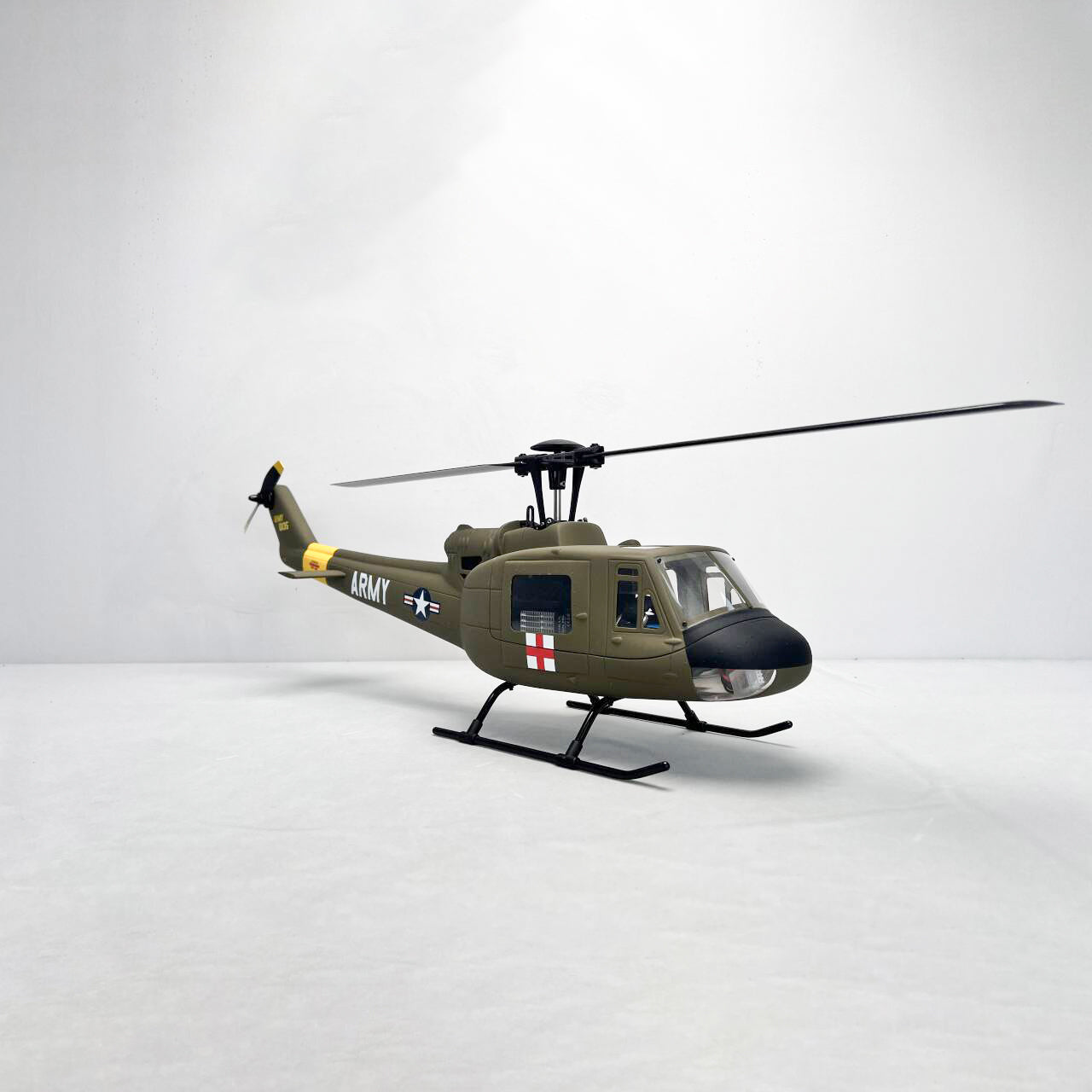 Roban 450size UH-1D Helicopter RC Helicopter GPS Mode X1 Flight Control System RTF Version Matching Battery as an extra gift