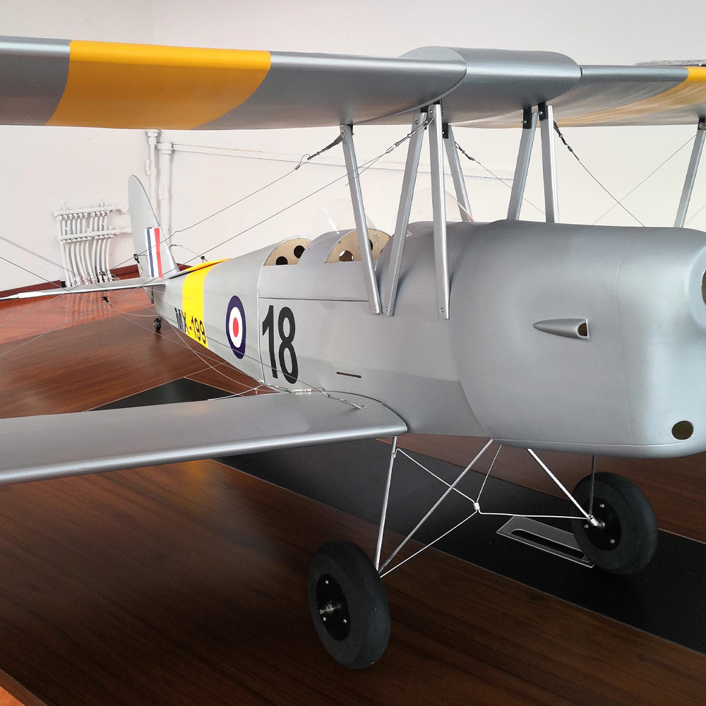 RC Model 2.8-Meter 105 "Tiger Moth ARF Version Fixed Wing Wooden Gasoline Airplane