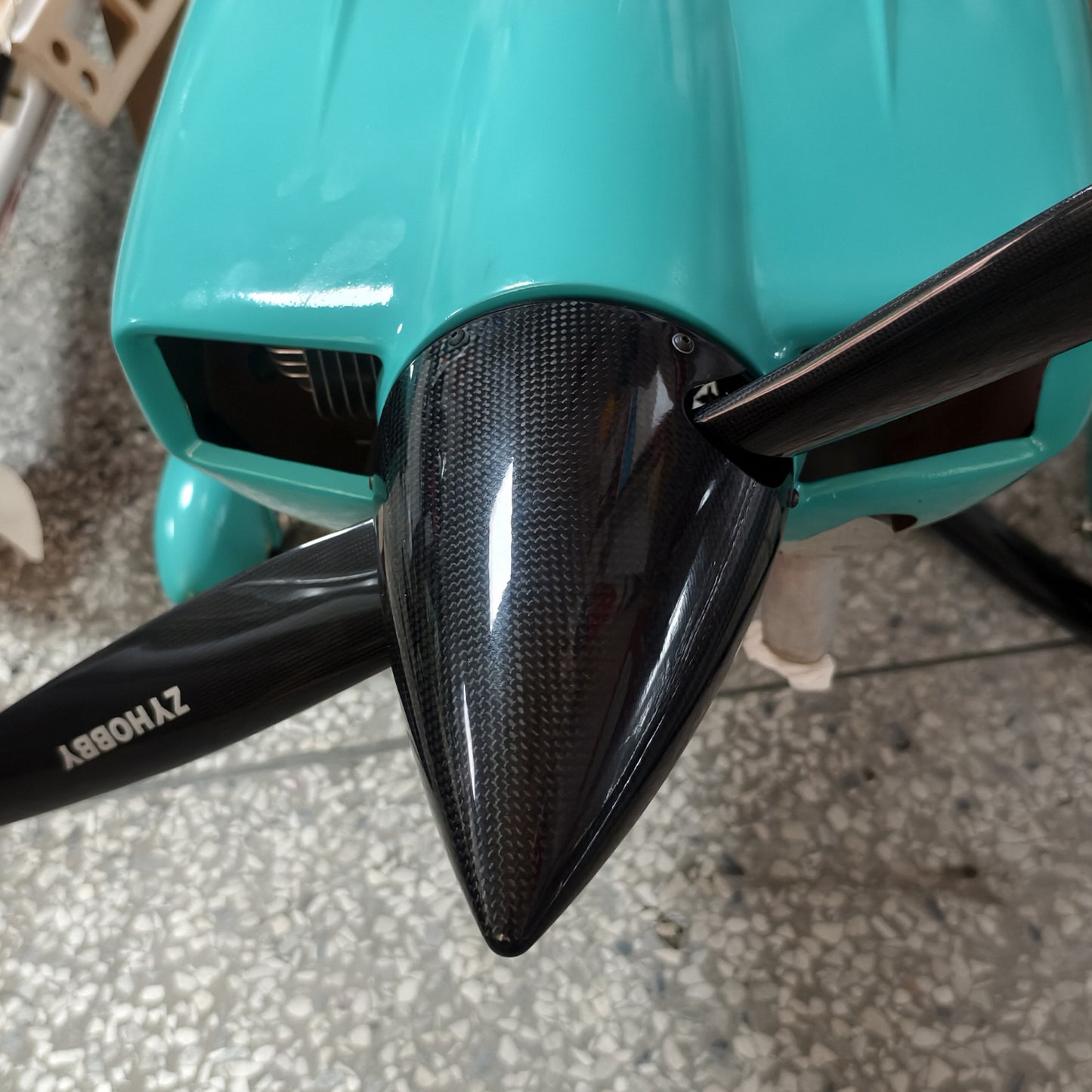 28x10in Carbon fiber Propeller CW with 5in Spinner for DLE120/DLE130/GP123/DA120