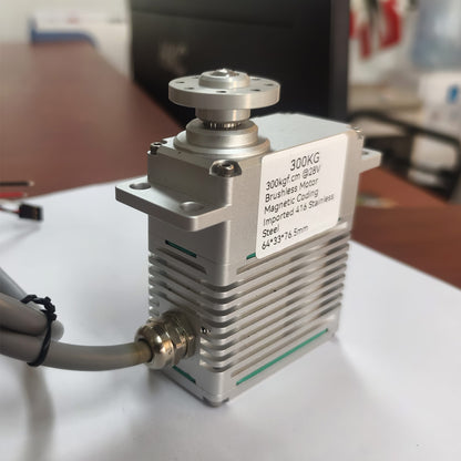 300KG 4 Pole Brushless DC Motor alu alloy case 0~220°High Torque DIGITAL Servo