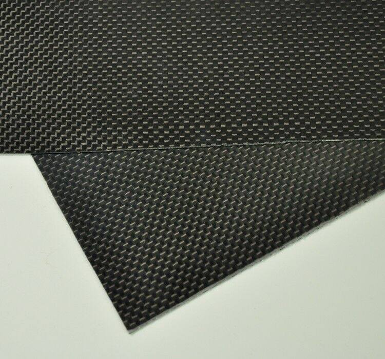 200mmx250mmx0.3mm  Carbon Fiber Plate/Panel/Sheet 3K plain Weave Glossy Hot